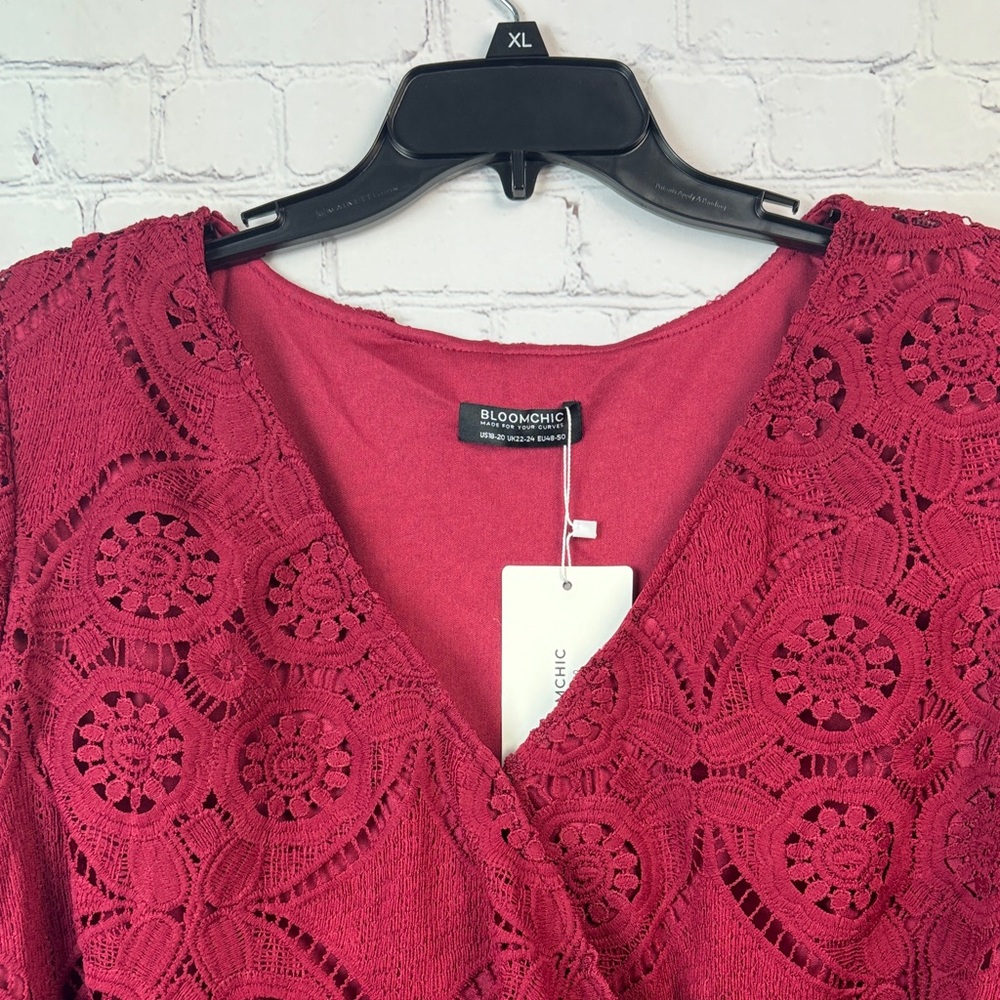 BloomChic Red Crochet V-Neck Wrap Blouse Plus Size 2X - Picture 5 of 7